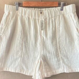 Women's White Shorts